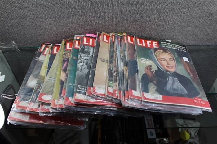 Lot of 1950s Vintage Life Magazines -Great Ads -May be incomplete