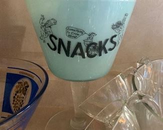 This awesome Virginia glass oversized wine glass, is a Mid Century snack dish that is perfect for the holidays.
Still has original label.