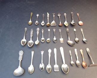 Lot of 29 Vintage Decorative Collectible Spoons