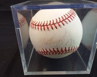 Mike Piazza Signed Rawlings Baseball