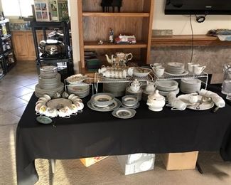 https://www.grasons.com/wp-content/uploads/2019/11/dishes-982993-ORQzqtC5.jpg