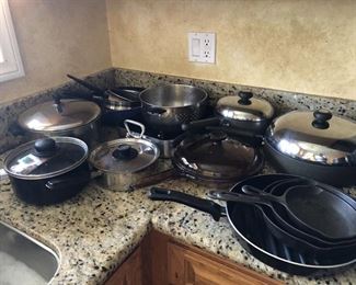 https://www.grasons.com/wp-content/uploads/2019/11/pots-and-pans-078613-Cua1SvA5.jpeg