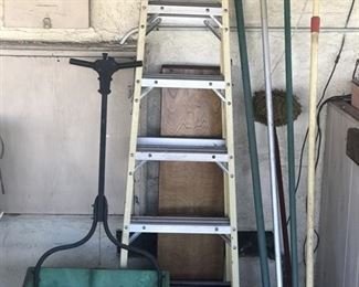 https://www.grasons.com/wp-content/uploads/2019/11/tools-617537-h3rtAr4Y.jpg