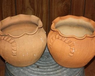 Pair of large Planters