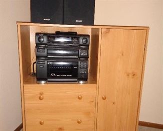 stereo w/speakers & cabinet