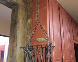 Vegetable basket, love the rustic chain