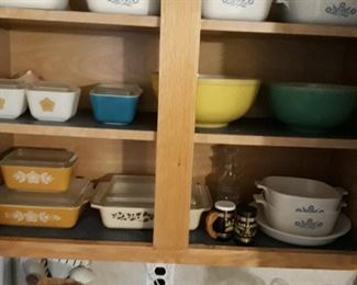 Pyrex, Corningware ect.