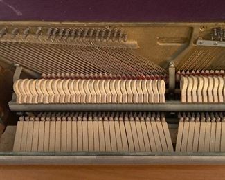 Baldwin/Howard Console Piano
