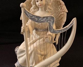 Sarah's Angels "Rita" Music Box