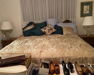 King Size Bed, Nightstands, Lamps, Ladies Shoes