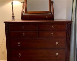 7-drawer Ethan Allen Dresser