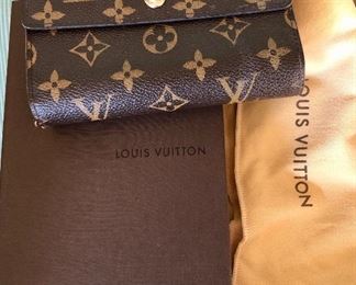 Brand new Louis Vuitton Wallet - never used. Great for a holiday gift!