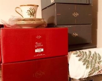 Lenox Holiday ready for your table