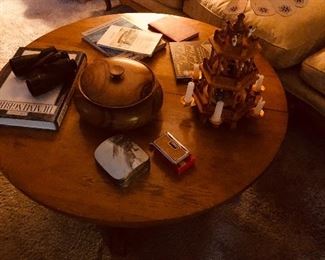Oak pedestal coffee table