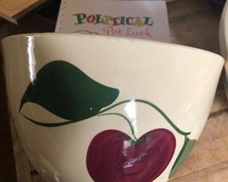 Watt ware. Pretty apple bowl