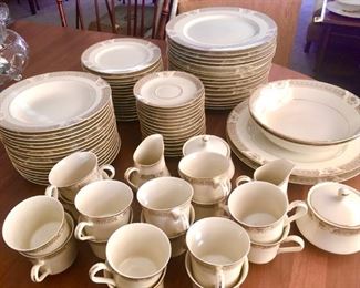 China service for 16 with multiple serving dishes