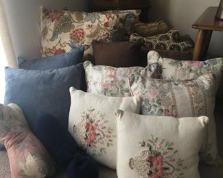 Accent pillows