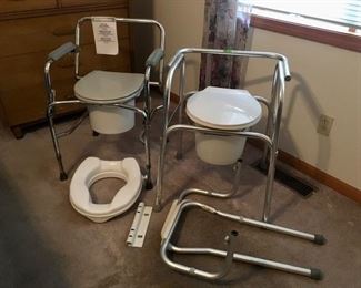 Handicap commodes