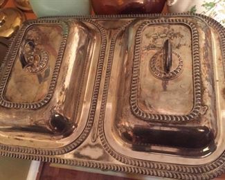 Double serving tray.