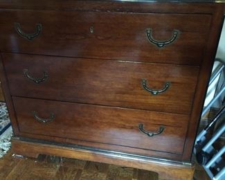 Small chest of drawers.