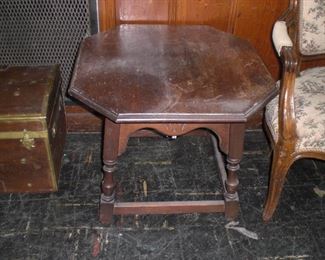 1/4 sawn oak ocragonal side table