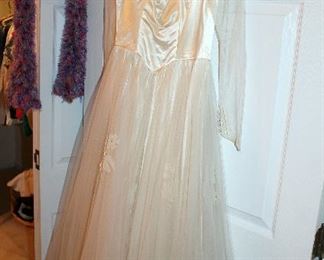 Lovely vintage wedding dress