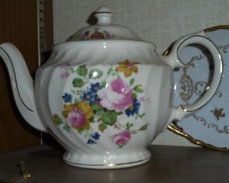 musical tea pot