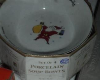 NIB Merry christmas bowls 