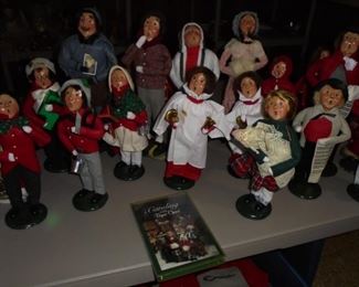 Byers Choice LTD Christmas carolers 