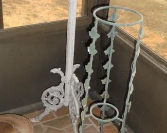 Metal plant stands