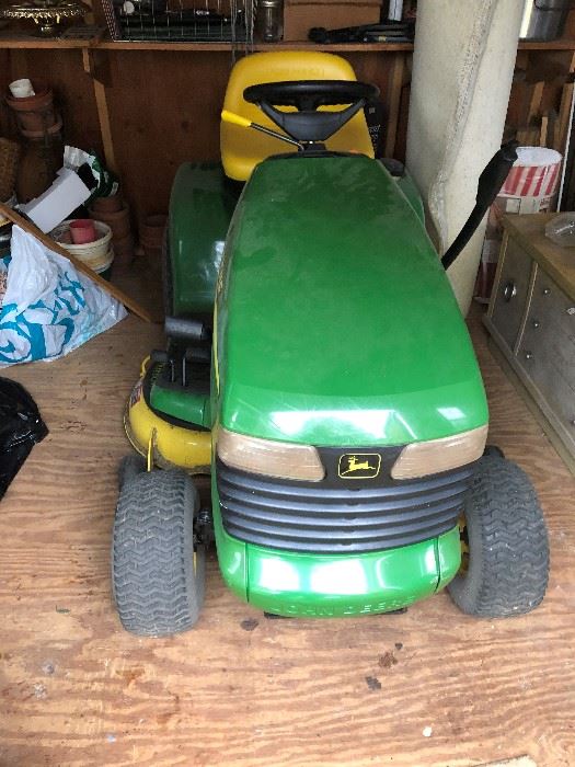 John Deere Lawn Mower