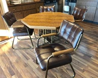 Octagon Kitchen Table and 4 Chairs