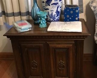 1960s Heywood Wakefield Bedroom Set - Queen Bed, Dresser With Mirror, 2 Nightstands, Armoire