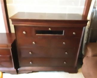 Vanity part of bedroom set