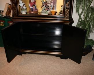 Black Lacquer Chinoiserie Vintage Curio