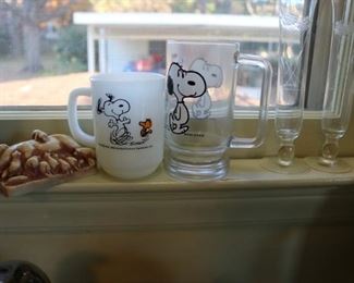 Vintage Snoopy Mugs 