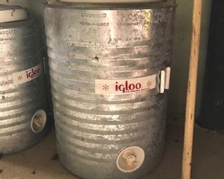 10 gal igloo cooler