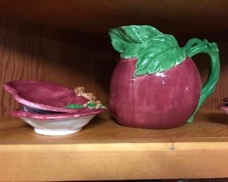 fruit pitcher w/4 bowls