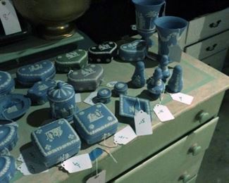Wedgwood Items. - Collectible.