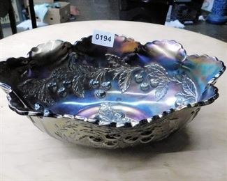Vintage Dugan Amethyst Wreathed Cherry Carnival bowl