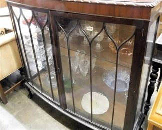 Mahogany Chippendale curio cabinet