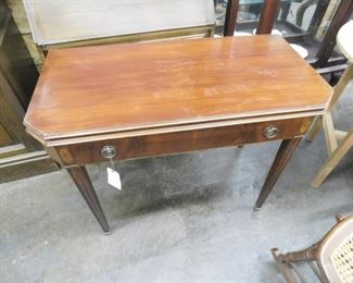 Mahogany lift top console table no leaves