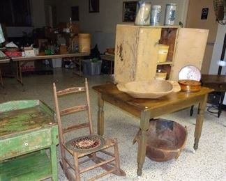 Country Furniture & Primitives