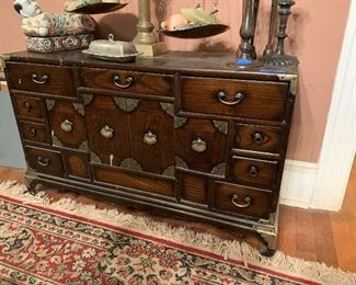 SMALL ORIENTAL CHEST