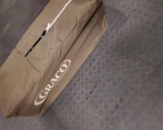 New graco porta crib