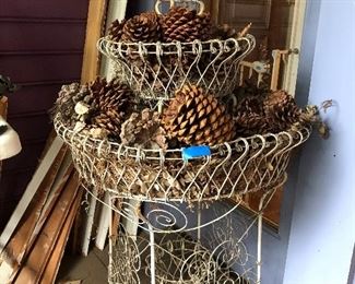 WIRE BASKET