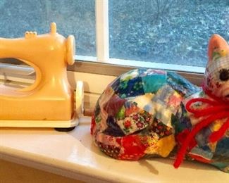 Vintage pink plastic 1960’s sewing machine