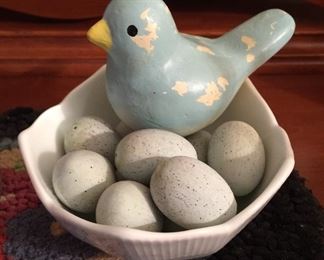 Ceramic bird with eggs
