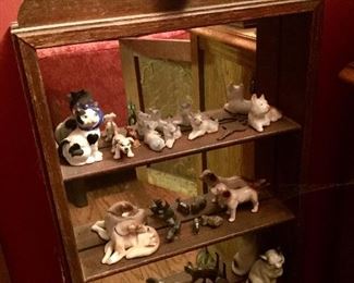 Small Scottie mirrored dog shelf
