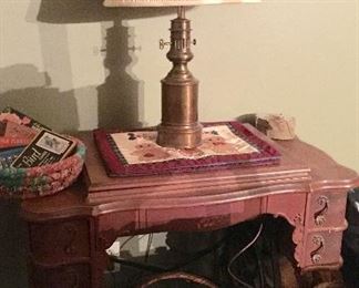 Singer sewing treadle machine